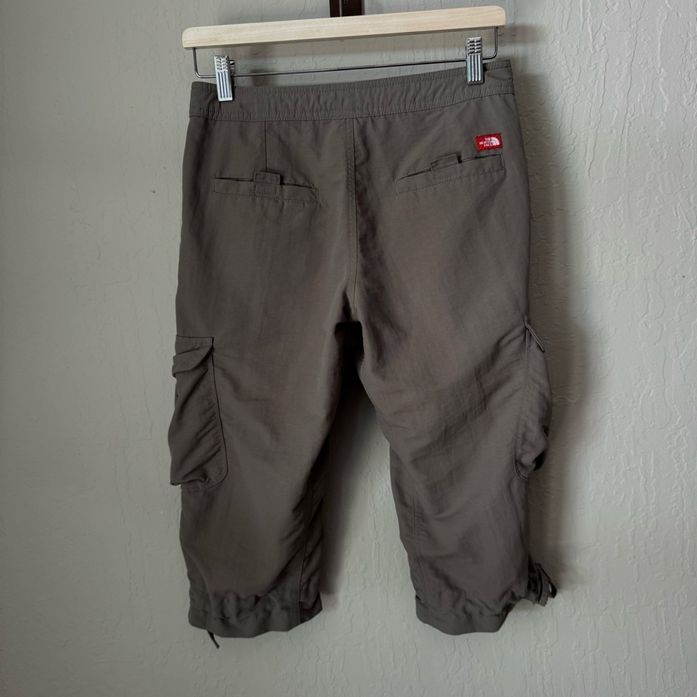 THE NORTH FACE Lot of 2 Women's Capris Long Shorts Cargos in Size 4 Khaki Tan - Picture 12 of 16
